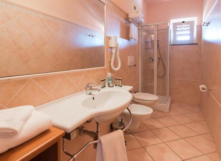 غرفة كومفورت, Loano 2 Village