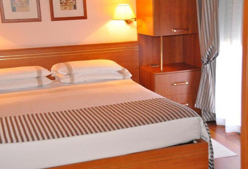 غرفة كومفورت, Loano 2 Village