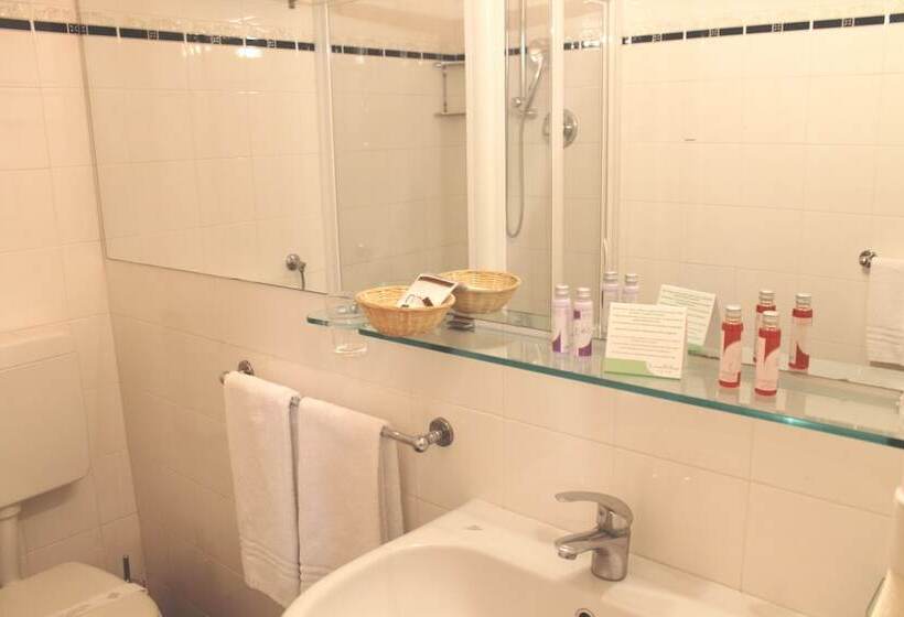 غرفة قياسية, Loano 2 Village