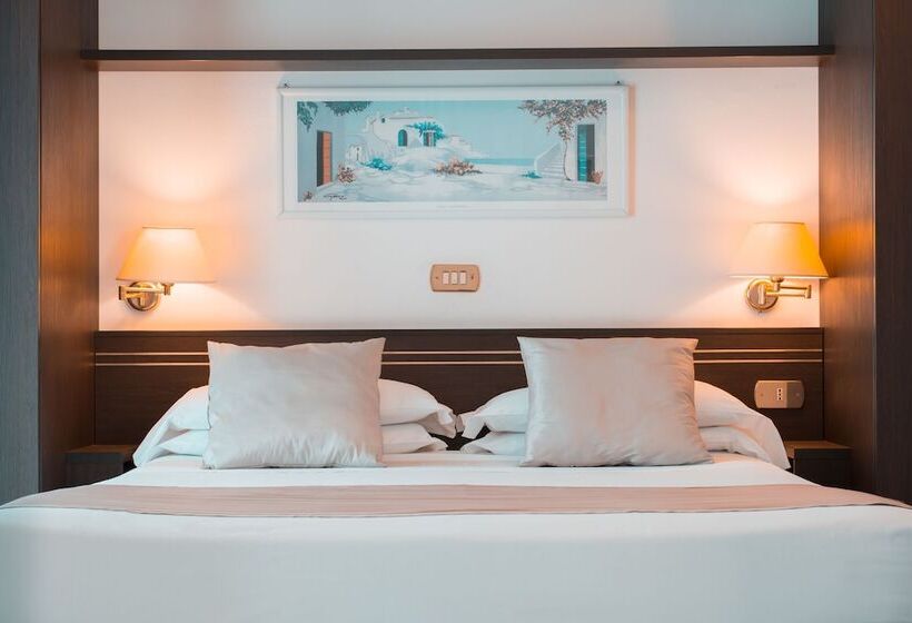 شقة غرفة واحدة, Loano 2 Village