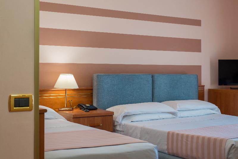 إستوديو قياسى, Loano 2 Village