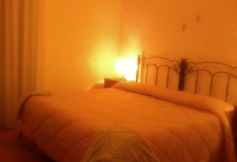 Номер Стандарт Индивидуальный, B&b Michael