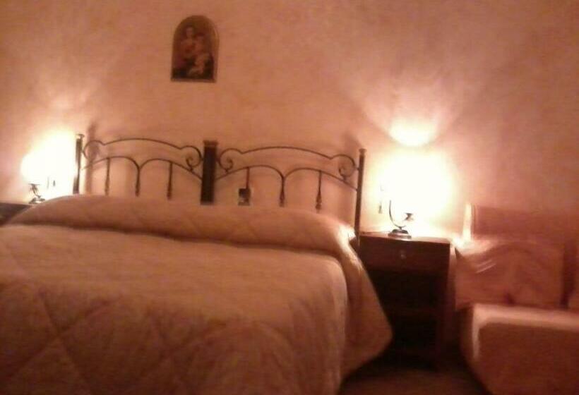 オーシャンビュースタンダードルーム, B&b Michael