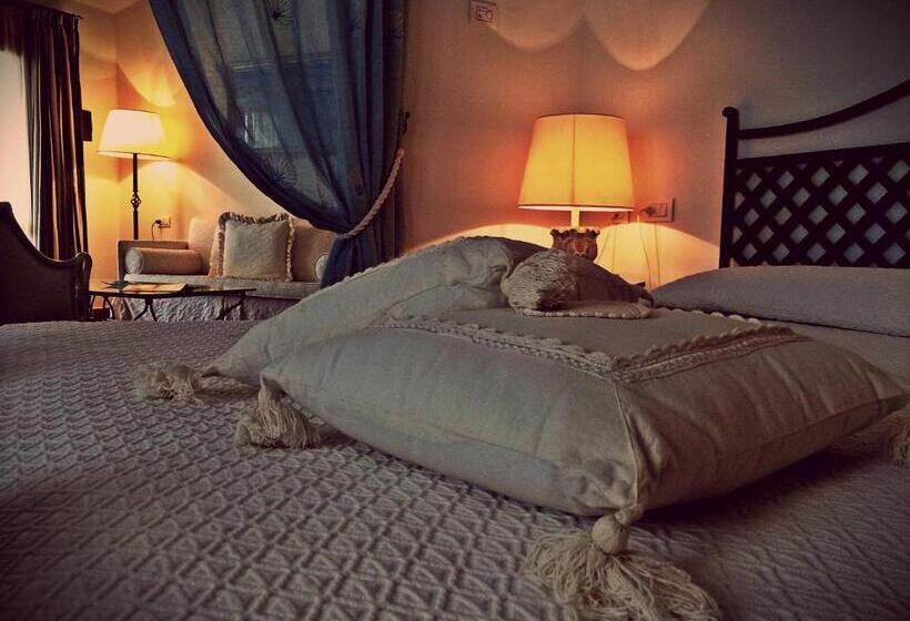 Люкс, Monti Di Mola