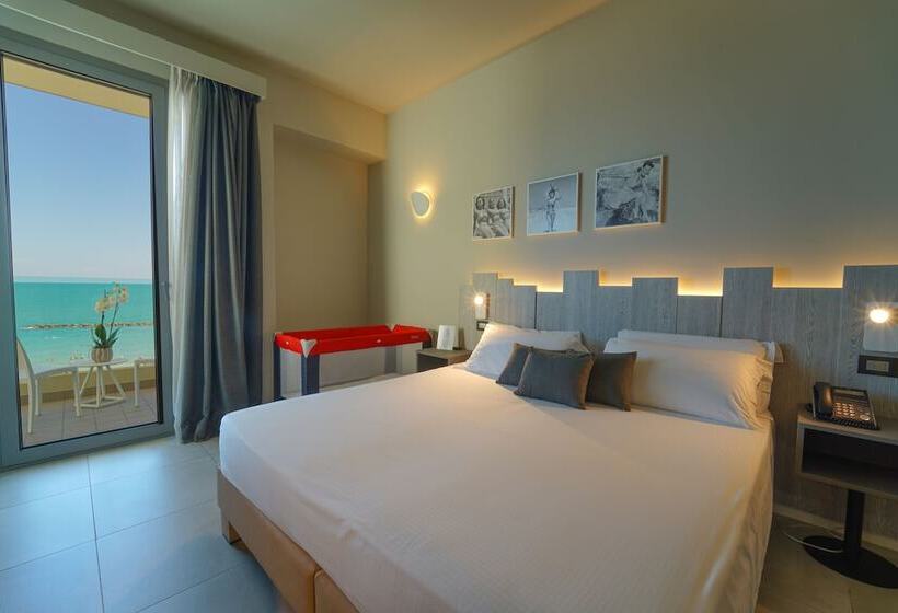 이그제큐티브 트리플, Nautilus Family