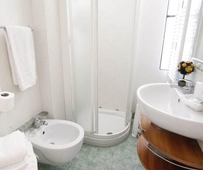 标准三人间, Romagna