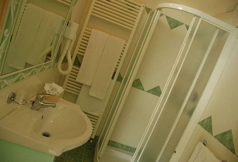 四人标准间, Romagna