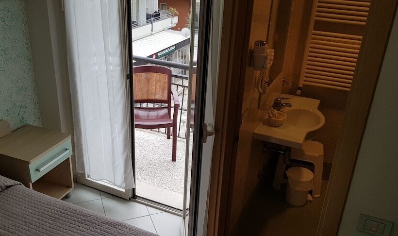 四人标准间, Romagna