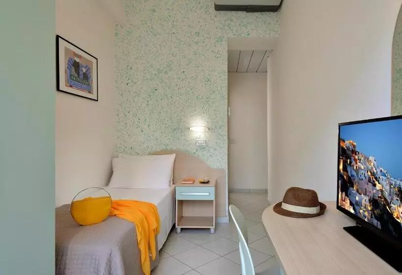 Standard Yhden Hengen Huone, Romagna