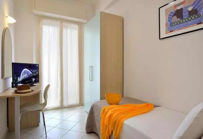 Standard Yhden Hengen Huone, Romagna