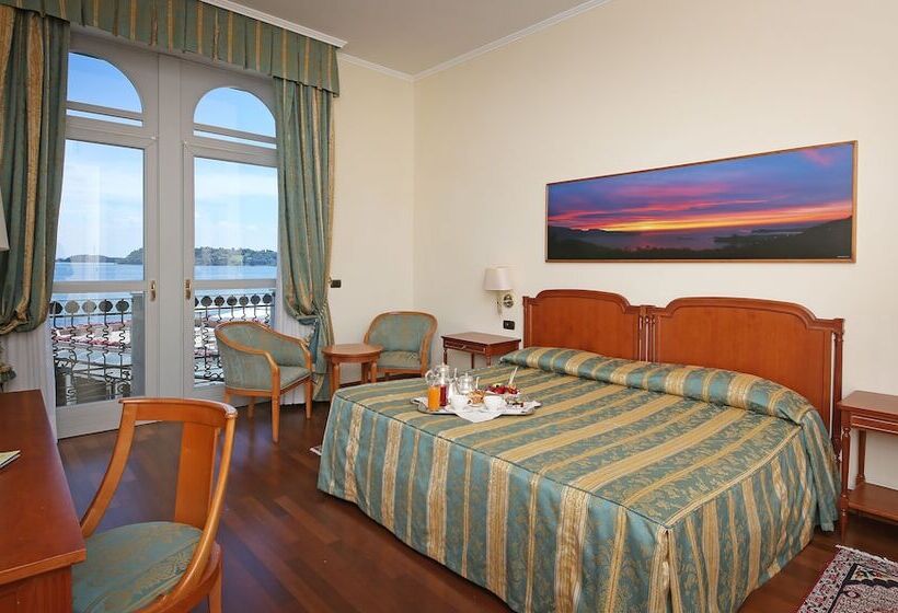 Номер Deluxe Вид на Озеро, Savoy Palace