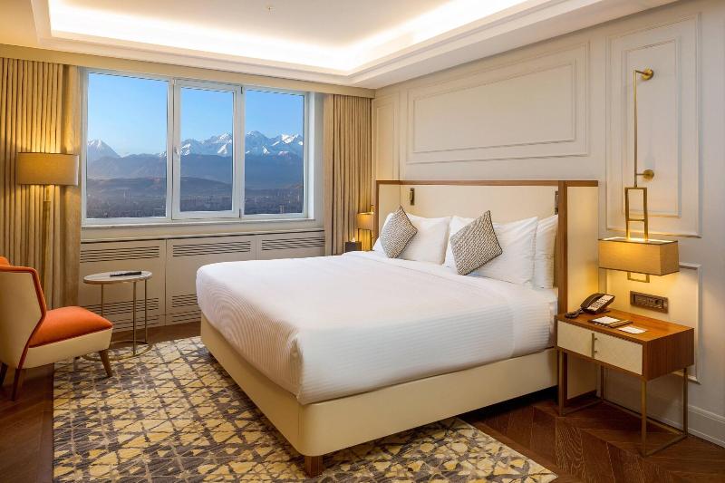 اتاق استاندارد سه نفره, Silka Far East