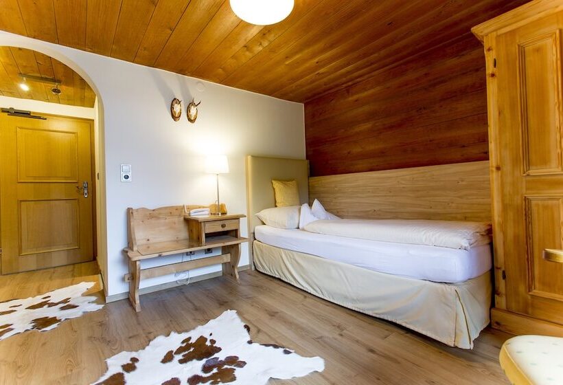 スタンダードシングルルーム, Stroblerhof