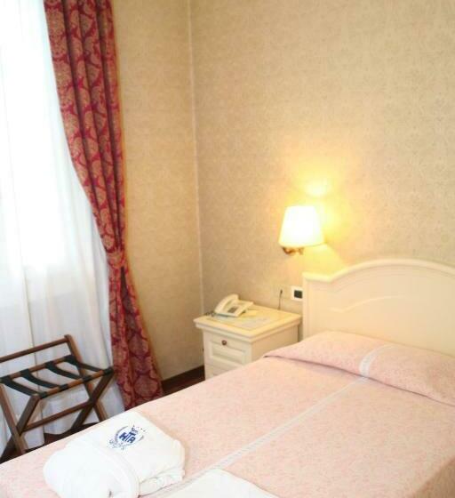 חדר סטנדרט יחיד, Terme Roma