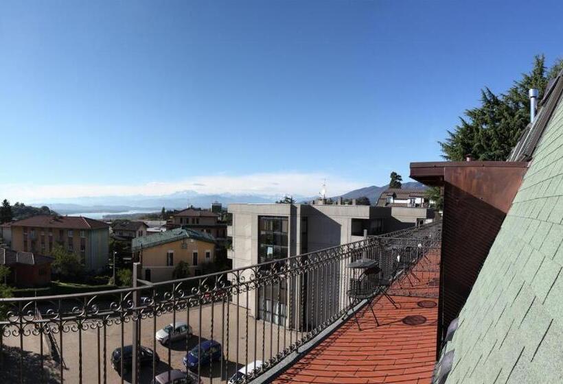 اتاق سوپریور, Ungheria Varese 1946