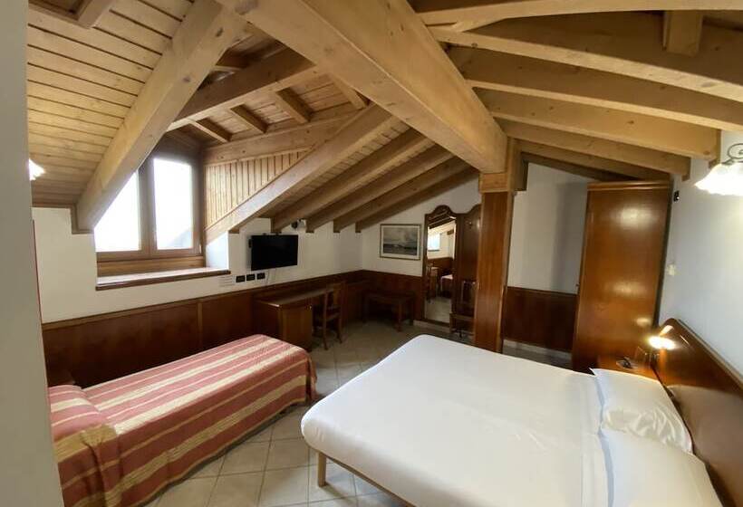 اتاق سوپریور سه تخته, Ungheria Varese 1946