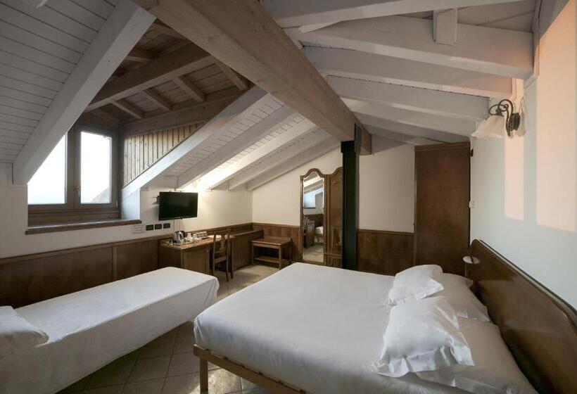 اتاق سوپریور سه تخته, Ungheria Varese 1946