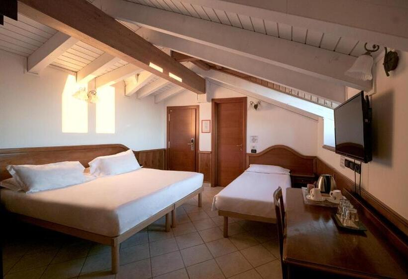 اتاق سوپریور سه تخته, Ungheria Varese 1946