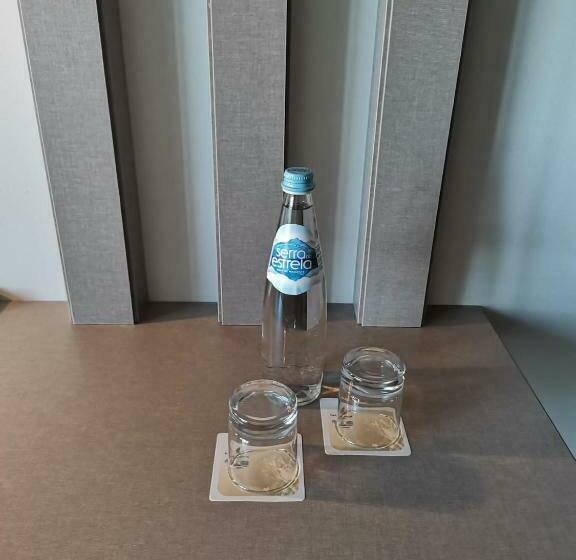 اتاق استاندارد, Versatile