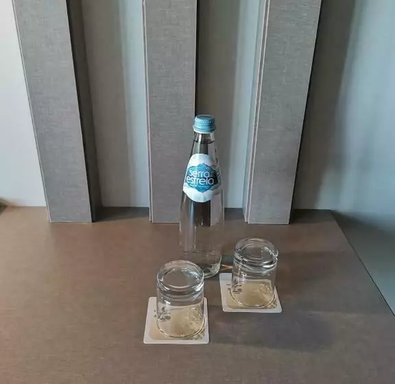 اتاق استاندارد, Versatile