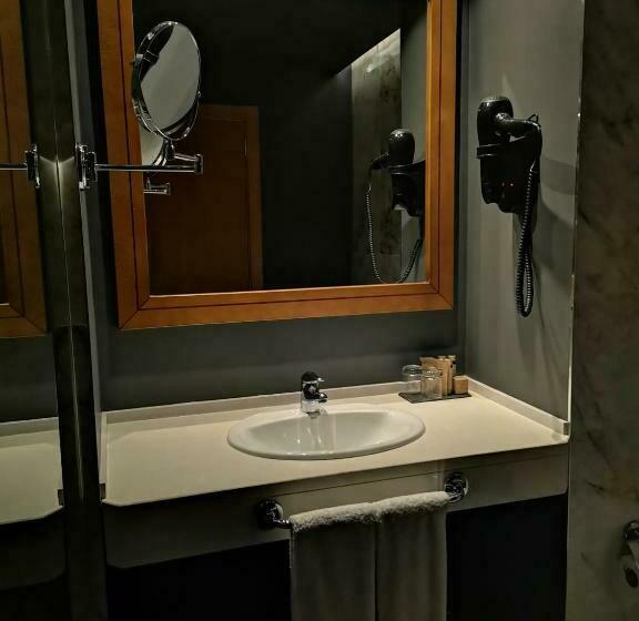 اتاق استاندارد یک نفره, Versatile