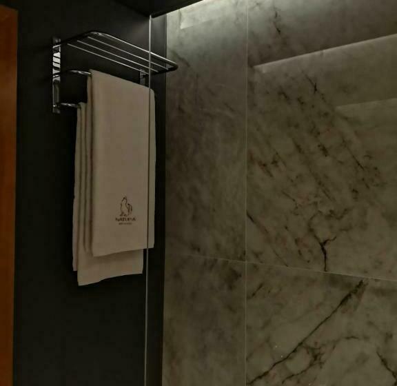 اتاق استاندارد یک نفره, Versatile