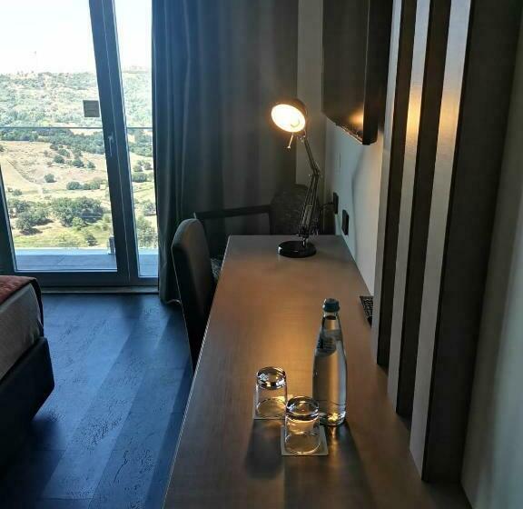 اتاق استاندارد یک نفره, Versatile