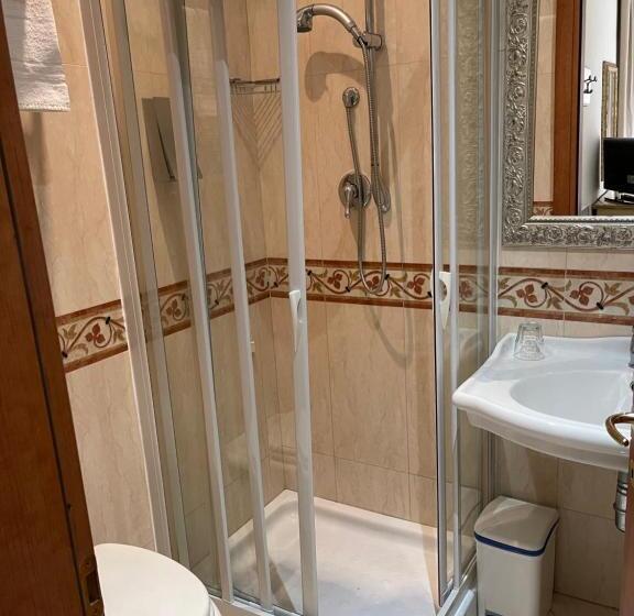 اتاق کلاسیک یک تخته, Villa Tina