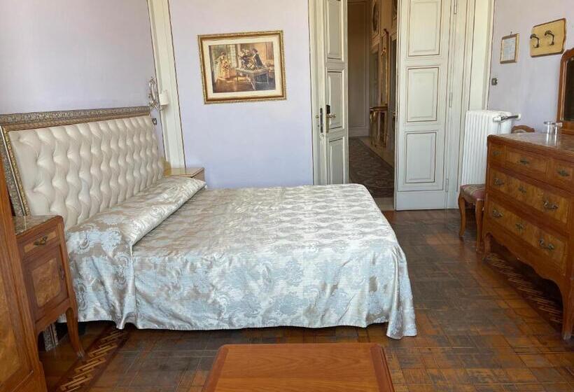 اتاق استاندارد با چشم‌انداز دریا, Villa Tina