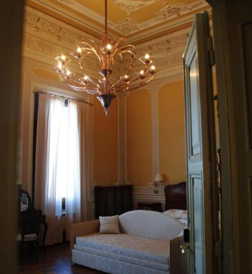 سوییت جونیور با چشم‌انداز دریا, Villa Tina