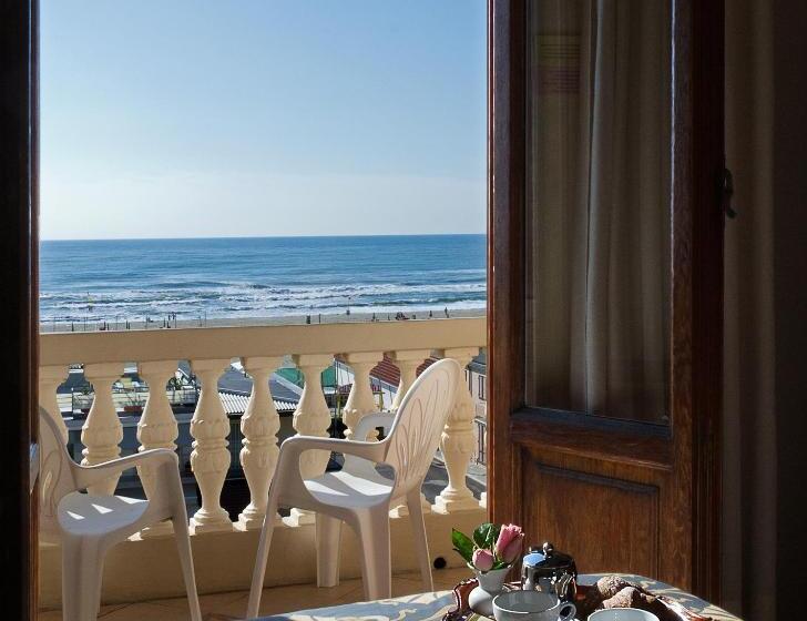 اتاق استاندارد با بالکن و چشم‌انداز دریا, Villa Tina