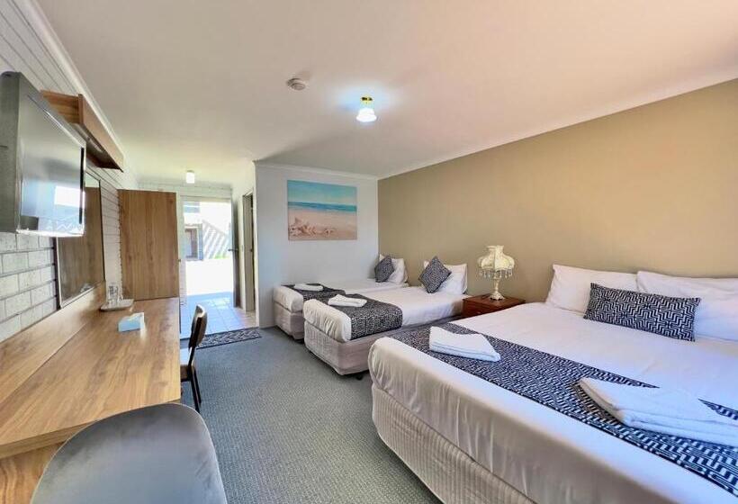 اتاق خانوادگی, Albury Garden Court Motel