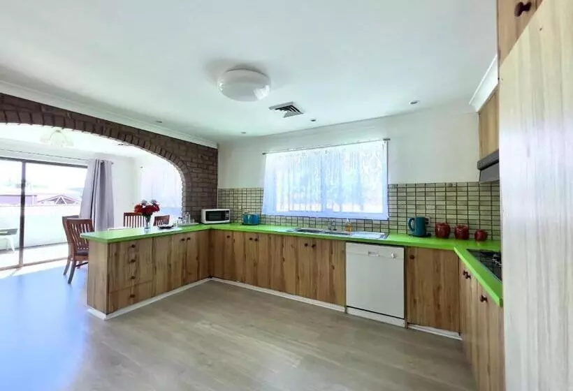 آپارتمان 2 خوابه, Albury Garden Court Motel