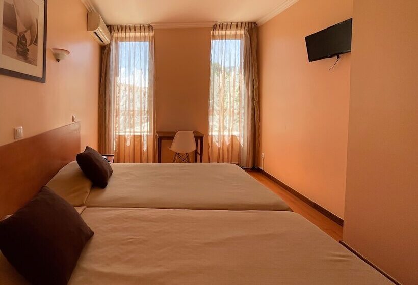 스탠다드 룸, Império