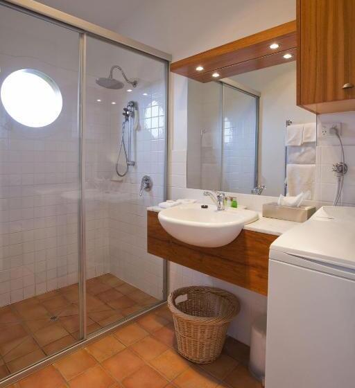 キングサイドベッドのスタンダードワンルーム, Chris S Beacon Point Restaurant & Villas