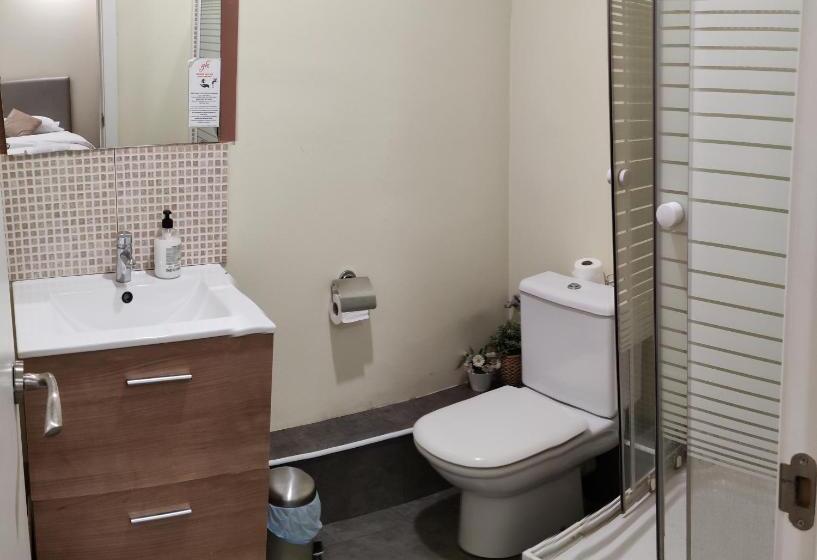 スタンダードルーム, Guest House Barcelona Bruc