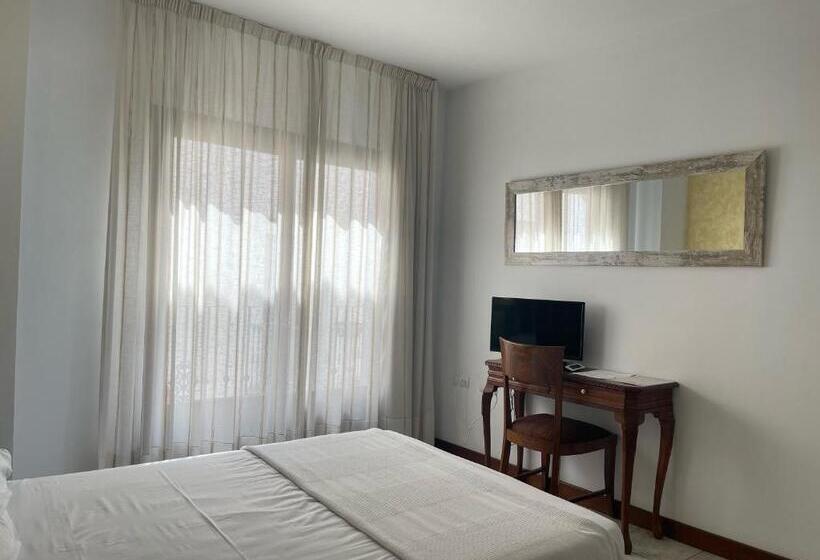 חדר סטנדרט, Al Andalus