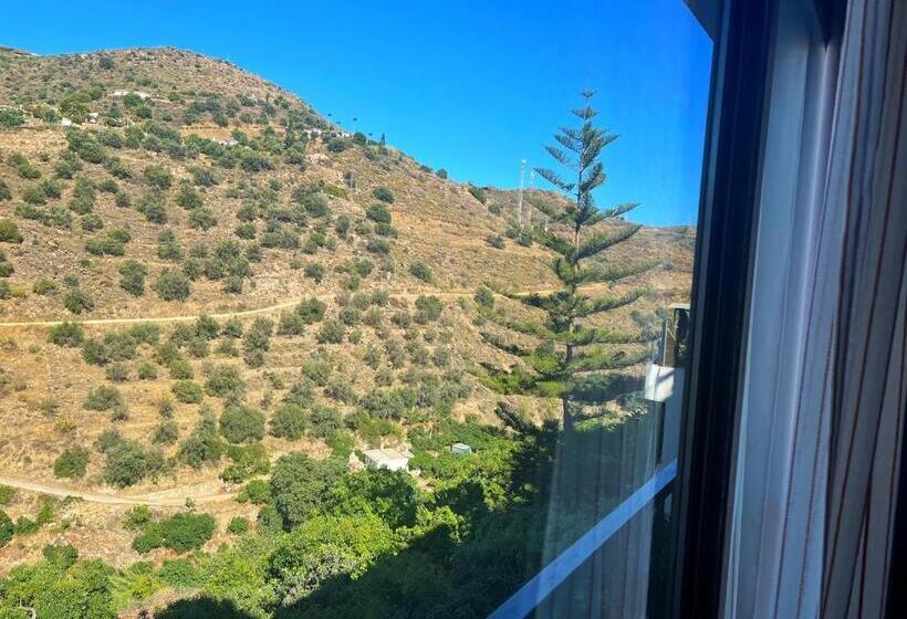 חדר סטנדרט, Al Andalus