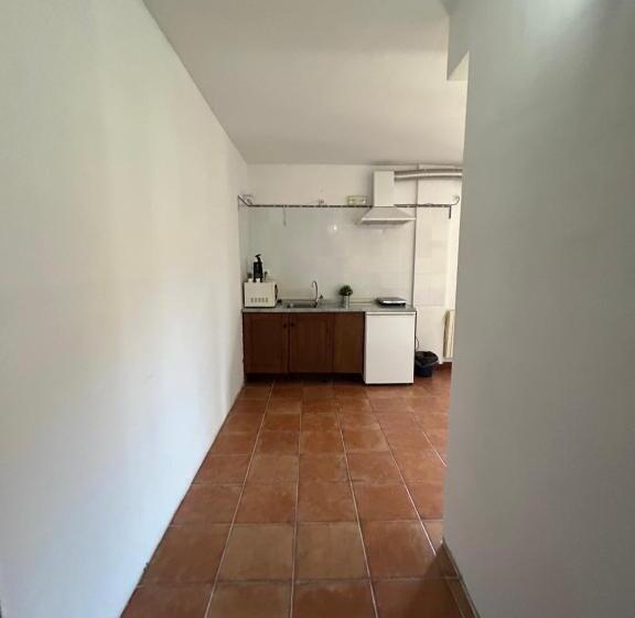 1 Bedroom Apartment with Views, Al Andalus
