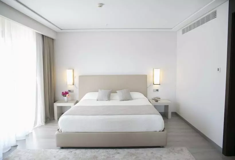 سوییت جونیور, Ar Golf Almerimar