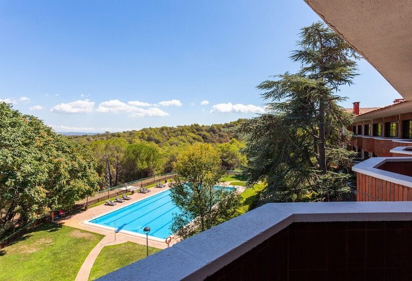 غرفة قياسية, Checkin Montserrat