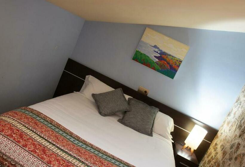 Номер Стандарт, Hostal Bavieca