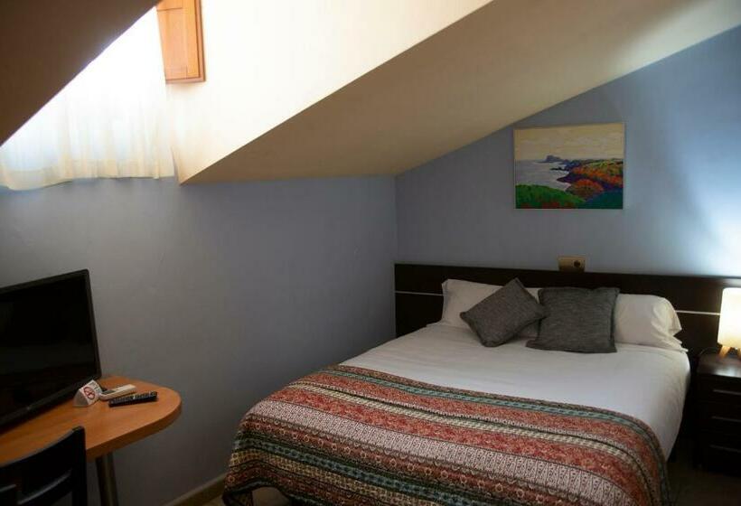 スタンダードルーム, Hostal Bavieca