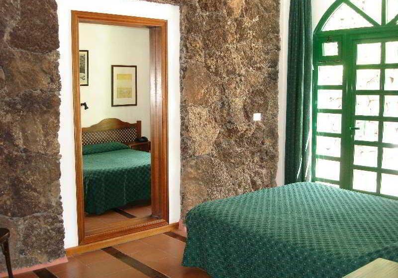 חדר סטנדרט, Ida Ines