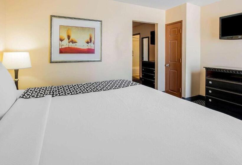 스위트 킹사이즈 침대, La Quinta By Wyndham Dallas Mesquite