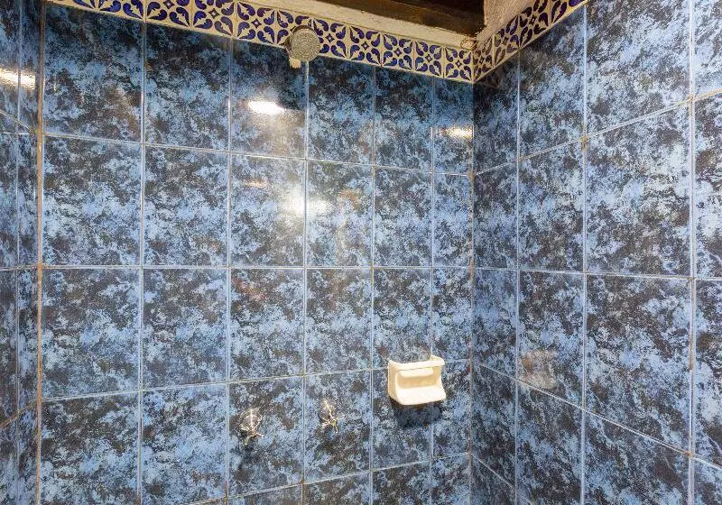 سوییت لوکس, La Quinta By Wyndham Latham Albany Airport