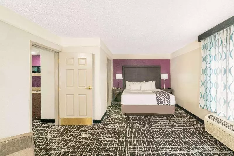 سوئیت با تخت بزرگ, La Quinta By Wyndham Latham Albany Airport