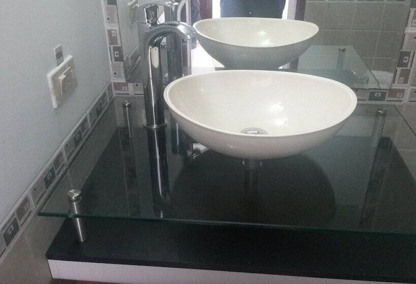 غرفة قياسية, Mediterraneo