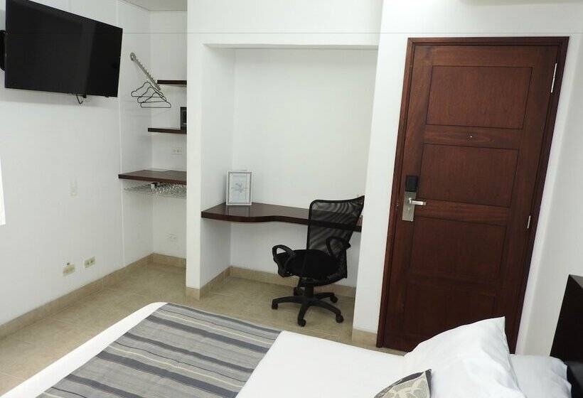 غرفة قياسية, Mediterraneo