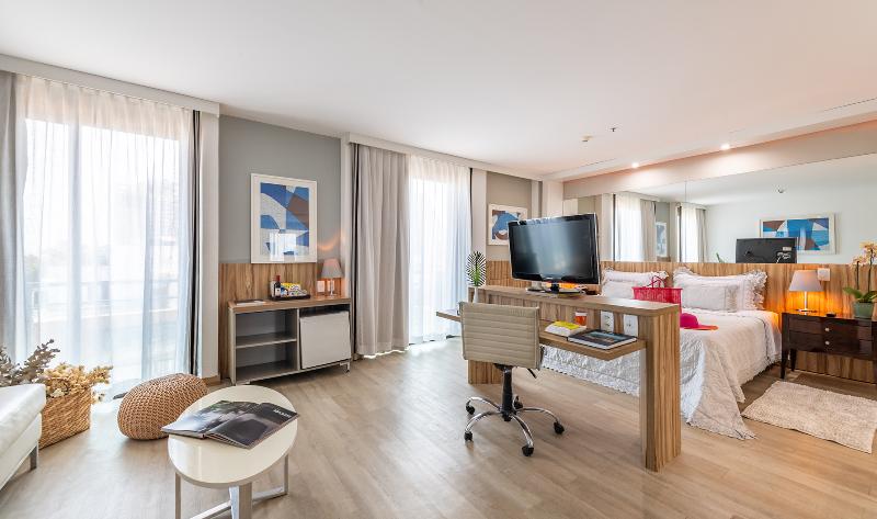 سوییت جونیور با چشم‌انداز جانبی دریا, Pestana Rio Atlantica